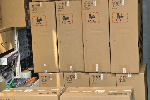 Máy tính để bàn đồng bộ Lenovo ThinkCentre Neo 50s Gen 5 12XD002FVA (Intel Core i5-14400 | DDR5 16GB | 512GB SSD | Intel UHD Graphics 730 | KB - M | NoOS | 1Y | Đen)