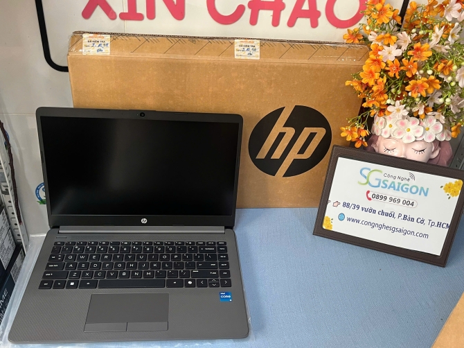 Laptop HP 240R G9 AY1V8AT (Core i5-1355U | 16GB | 512GB | Intel UHD | 14 inch FHD | Win 11 | Bạc tro đen)
