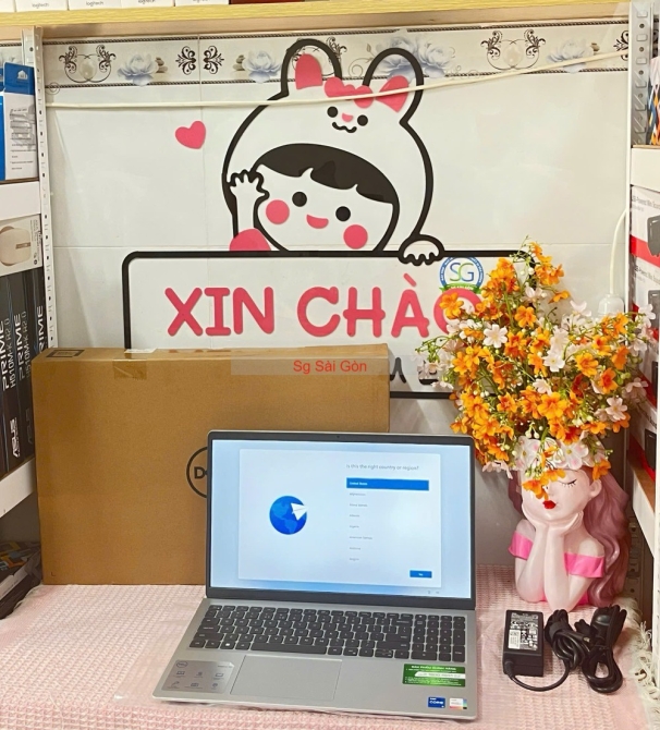 Laptop Dell Inspiron 15 3520 - 25P2312 (Intel Core i5-1235U/16GB/512GB/Intel Iris Xe/15.6 inch FHD/Win 11/Office/Bạc)