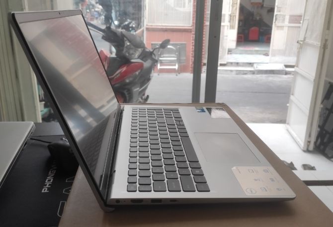 sgsaigon.thietkeweb.ai