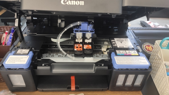 sgsaigon.thietkeweb.ai