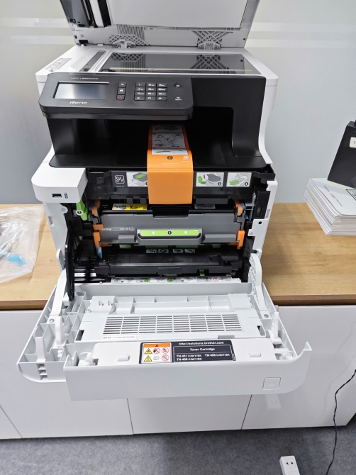 sgsaigon.thietkeweb.ai