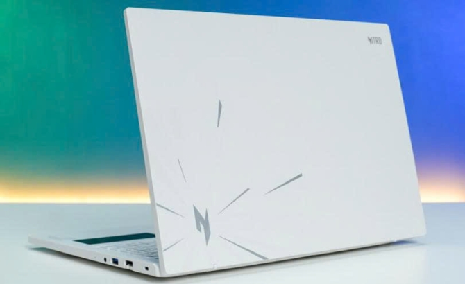 Laptop Acer Gaming Nitro Lite 16 NL16-71G-71UJ NH.D59SV.002 (Core i7-13620H | 16GB | 512GB | RTX 3050 | 16 inch FHD+ 165Hz | Win 11 | Trắng)