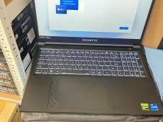 Laptop Gigabyte Gaming G6 MF-H2VN853KH (Core i7-13620H | 16GB | 512GB | RTX 4050 6GB | 16.0 inch FHD+ 165Hz | Win 11 | Đen)