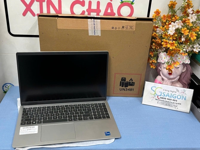 Laptop Dell 15 DC15250 DC5I5357W1 (Core i5-1334U | 16GB | 512GB | Intel UHD Graphics | 15.6 inch FHD | Win 11 | Office 24 | Bạc)