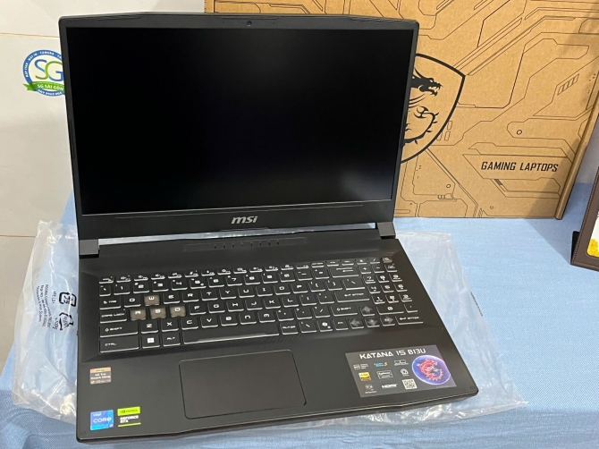 Laptop MSI Katana 15 B13UDXK-2437VN (Core i7-13620H | 16GB | 1TB | RTX 3050 6GB | 15.6Inch FHD 144Hz | Win11 | Đen)