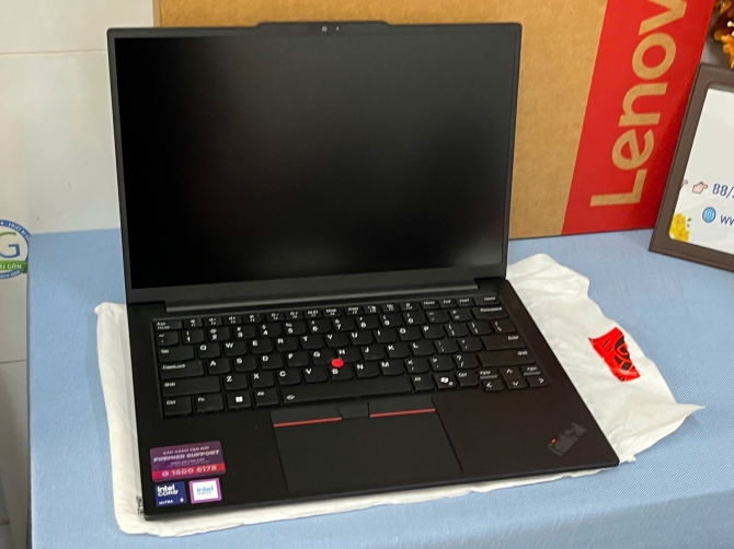 Laptop Lenovo ThinkPad E14 Gen 7 21SX002NVA (Ultra 5 225H | 16GB | 512GB SSD | Intel Arc 130T | 14.0inch WUXGA | NO OS | Đen)