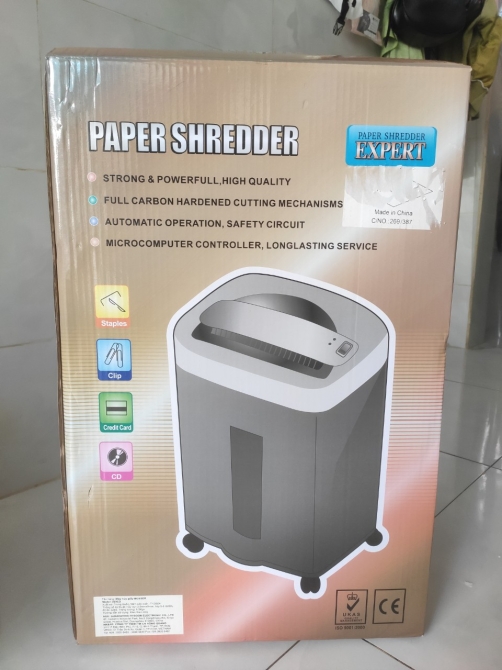 Máy hủy tài liệu BOSSER 220CD